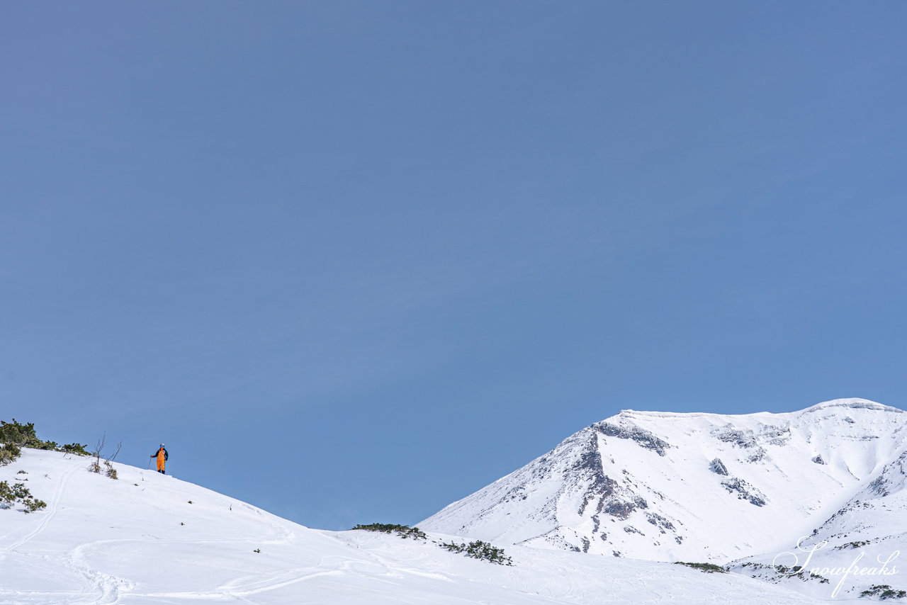 TeamKP・秋山穂香さんが滑る、絶景・春の大雪山旭岳(*^^*)